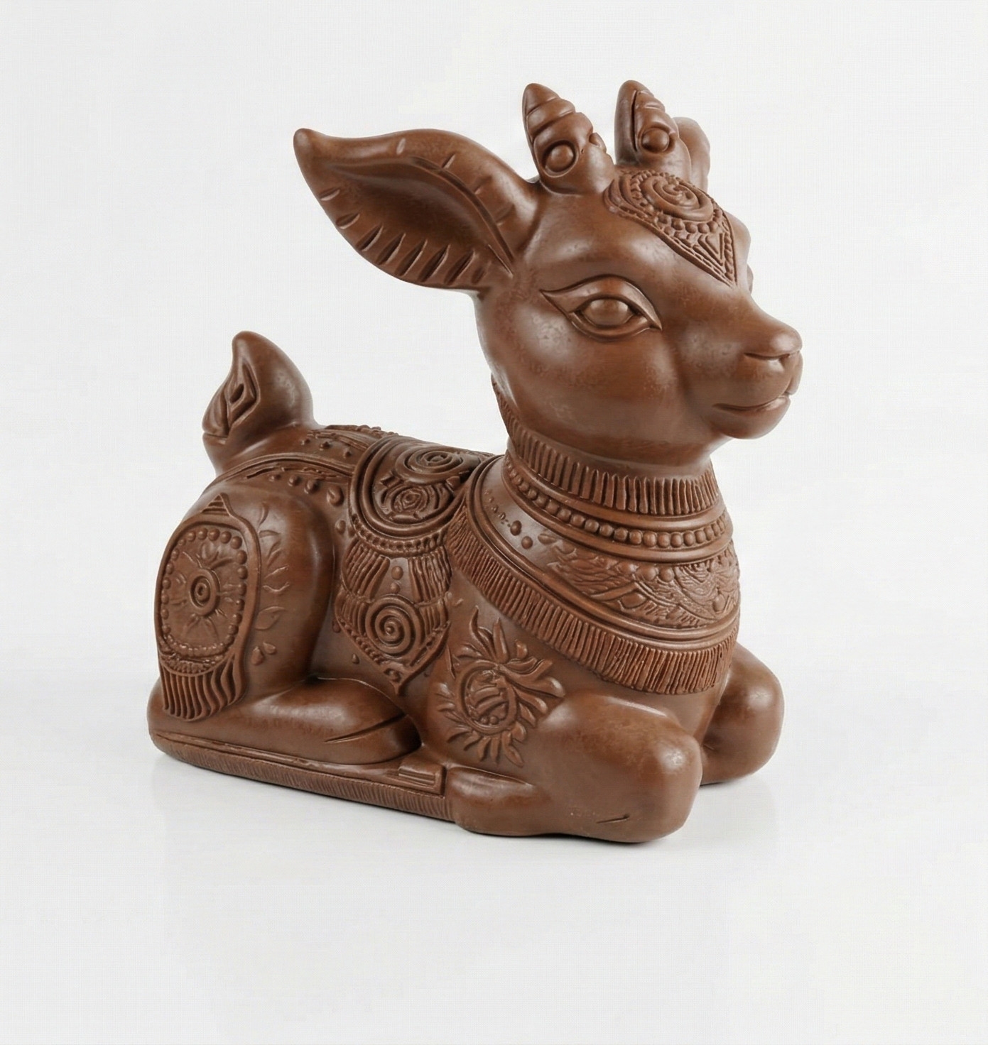 Elnias Egipto stiliaus statula